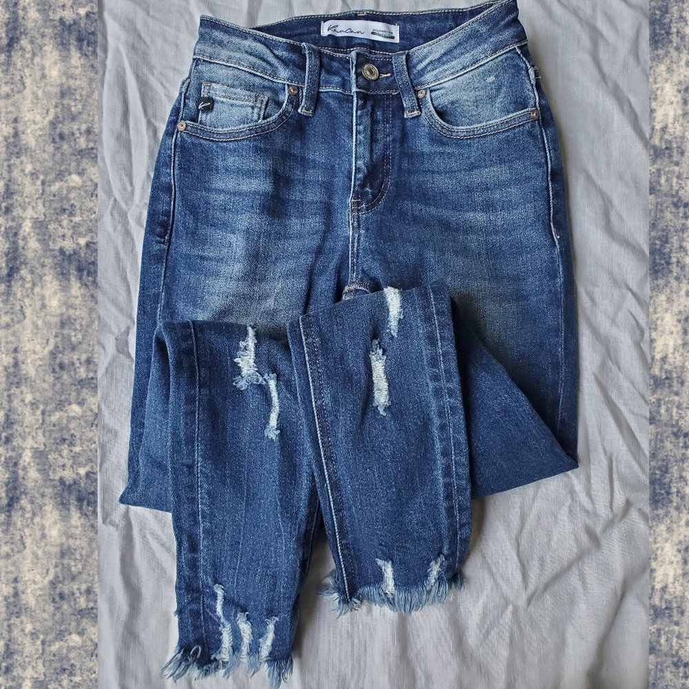 🆕️ Kancan x Maurices high Waist Curvy fit dark destructed skinny stretch jeans